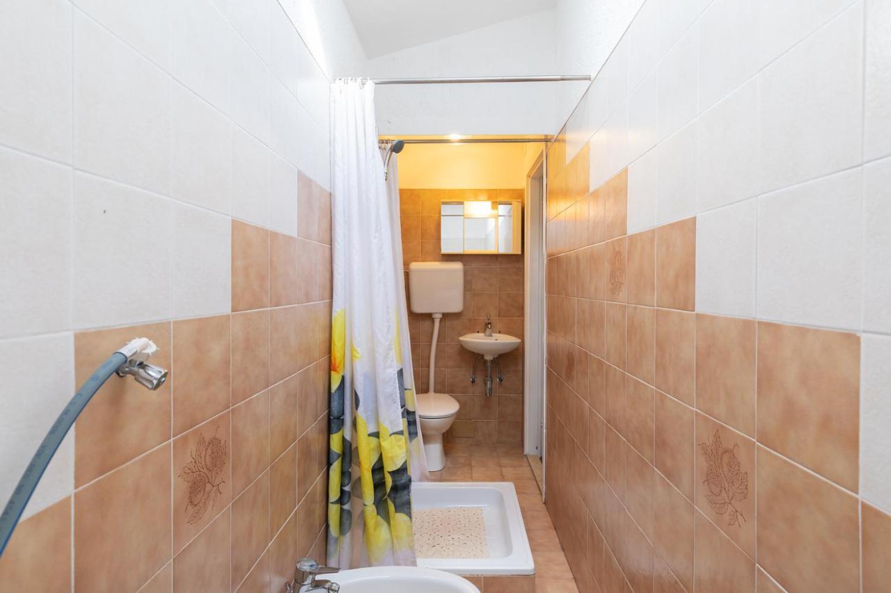 Apartman Piljan Pula Luaran gambar