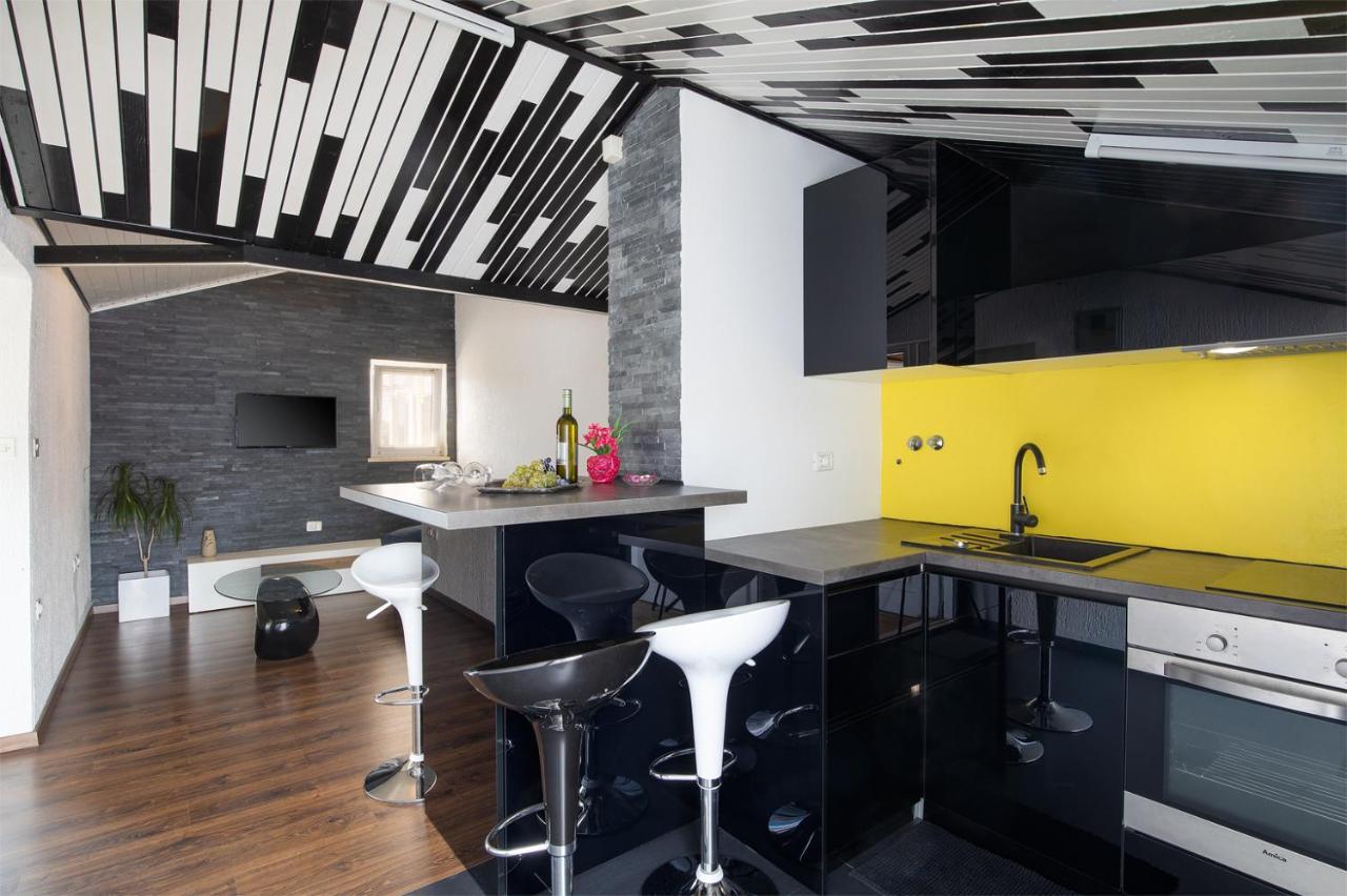 Apartman Piljan Pula Luaran gambar
